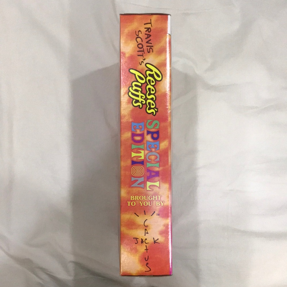 Travis Scott Reese’s Puffs Cereal - Picture 5 of 6